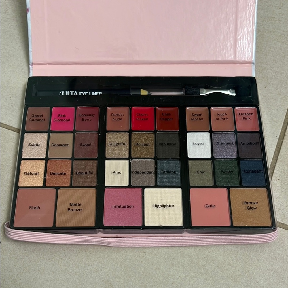 ULTA House of Hues Face Set